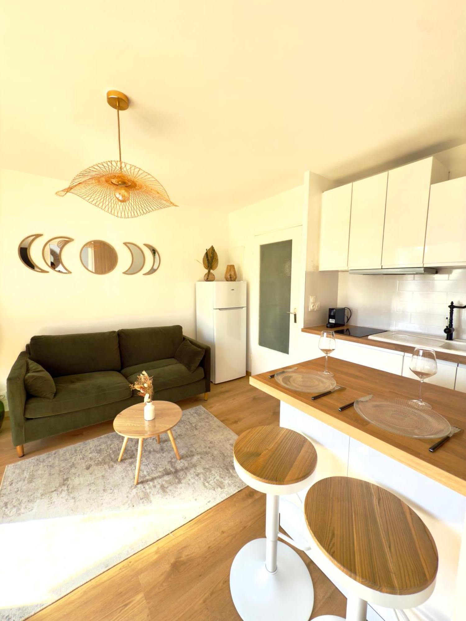 Appartement Cosy 1 Chambre Pour 2 Pers - Renove - Terrasse - Parking Dinard Eksteriør bilde