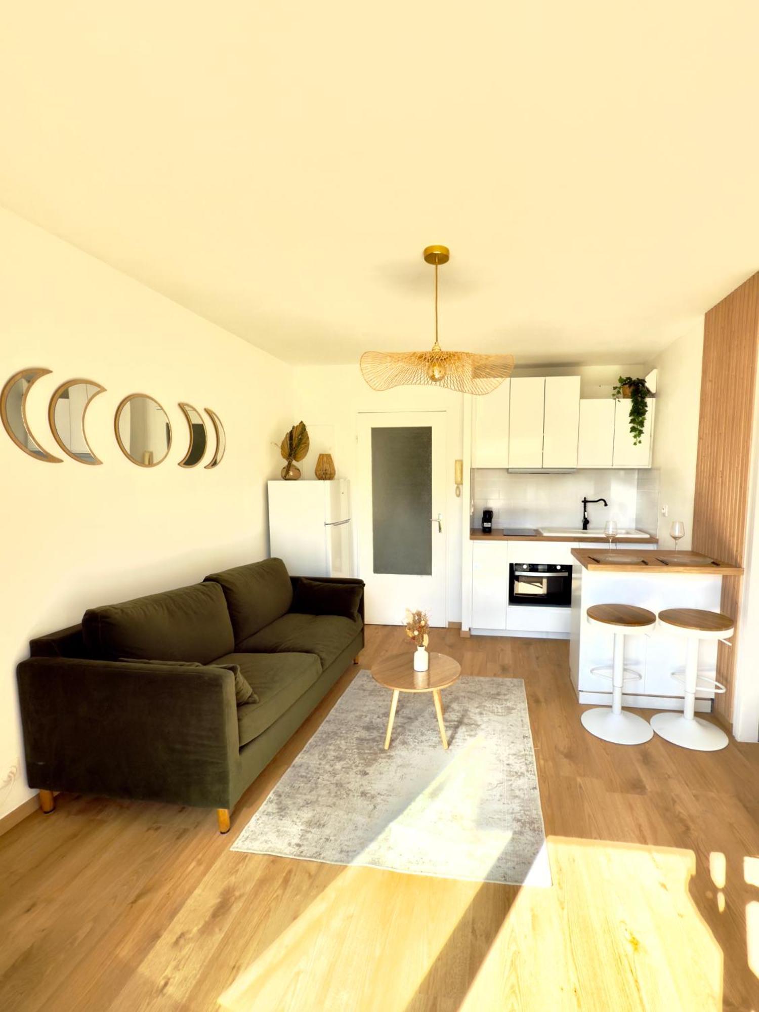 Appartement Cosy 1 Chambre Pour 2 Pers - Renove - Terrasse - Parking Dinard Eksteriør bilde